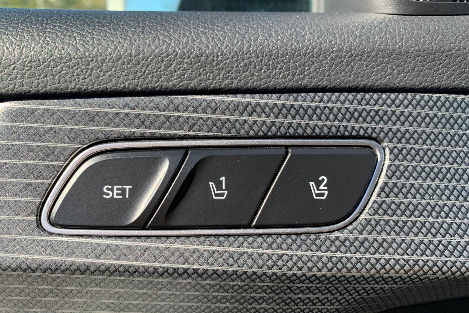 Used 2024 Hyundai Palisade Limited AWD/4WD image 36