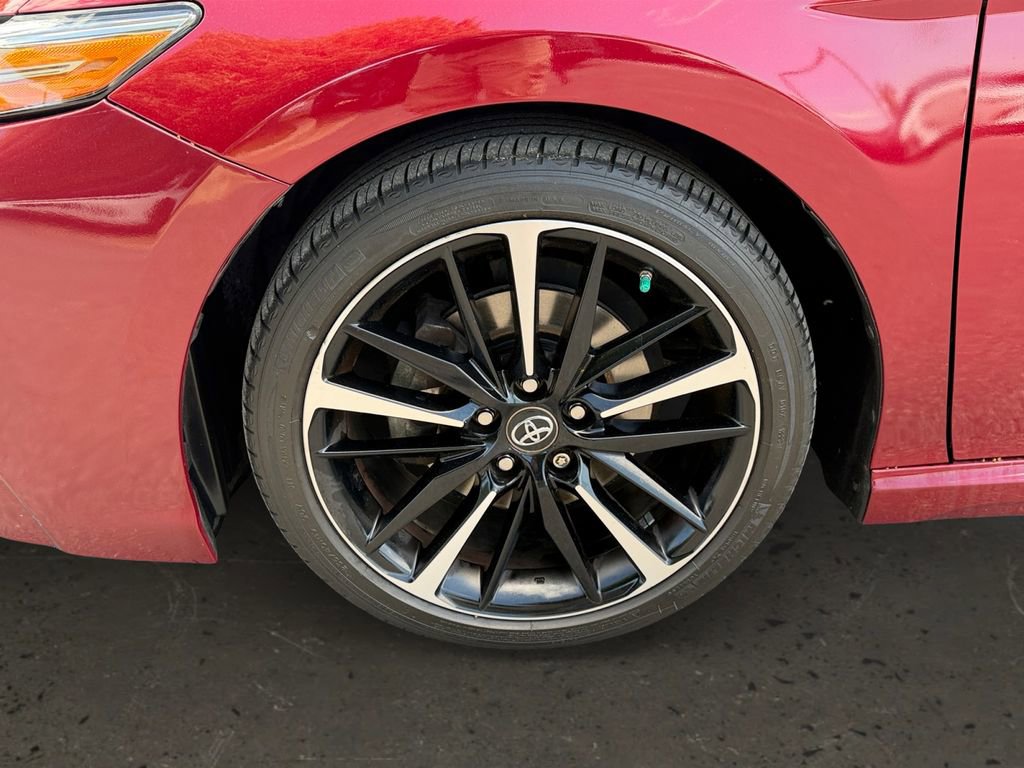 Used 2018 Toyota Camry XSE FWD image 26