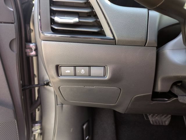 New 2026 Nissan Sentra SV w/ SV Convenience Package FWD image 16