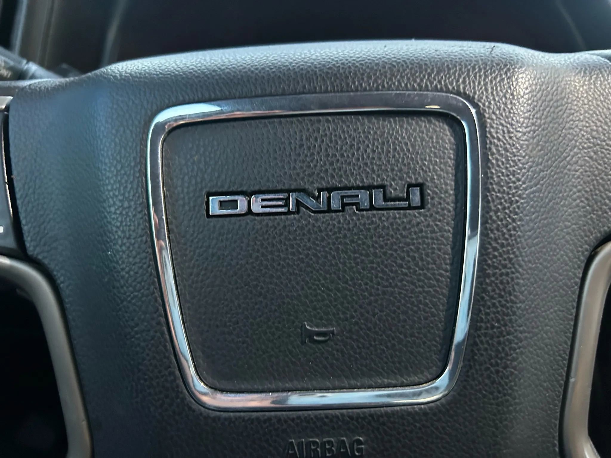 Used 2015 GMC Sierra 2500 Denali w/ Duramax Plus Package image 23