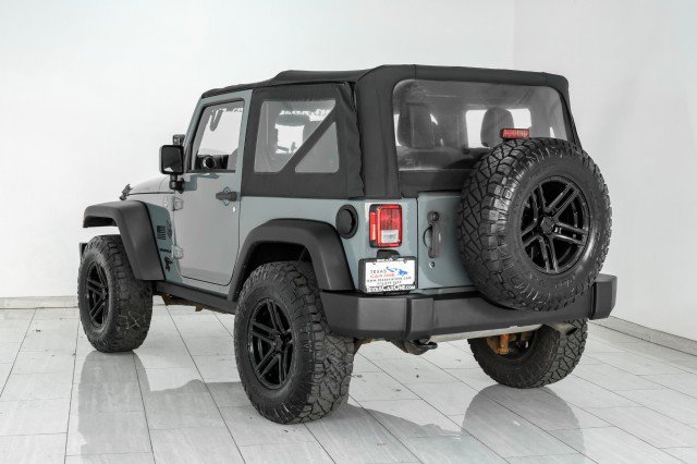 Used 2015 Jeep Wrangler Rubicon w/ Power Convenience Group image 8