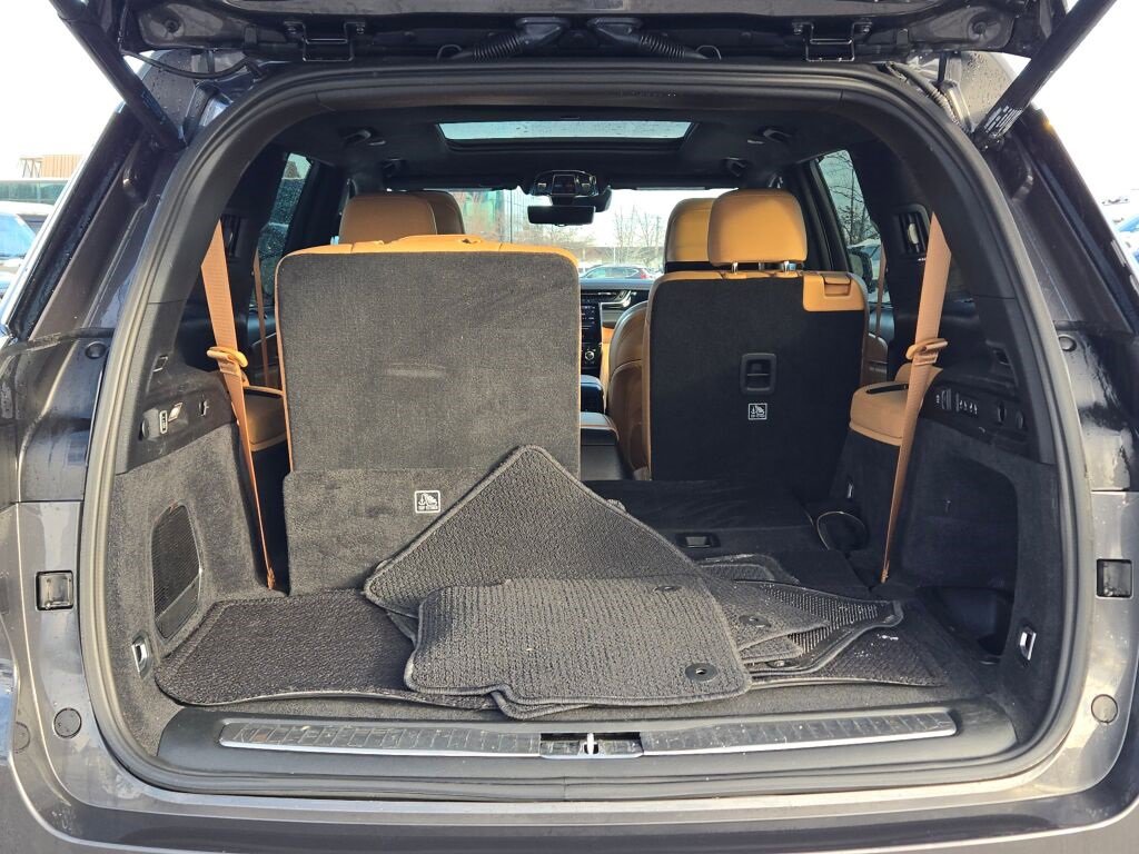 Used 2024 Jeep Grand Cherokee L Summit image 18