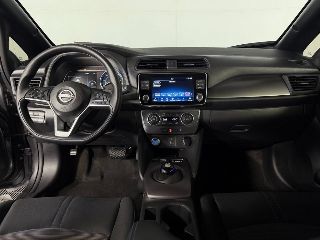 Used 2025 Nissan Leaf S FWD image 14