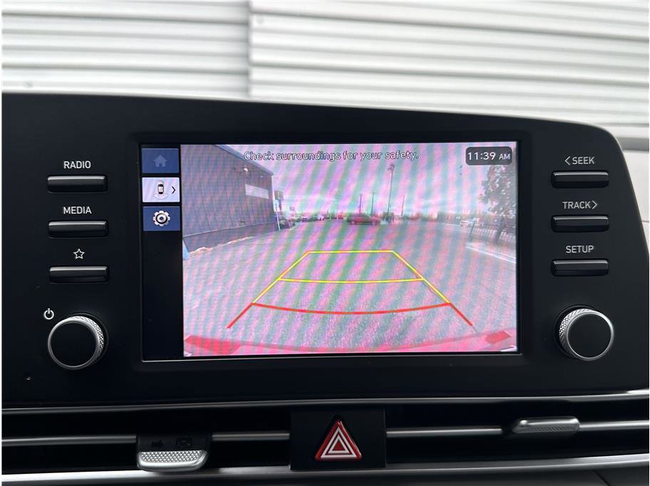 Used 2024 Hyundai Elantra SE image 23