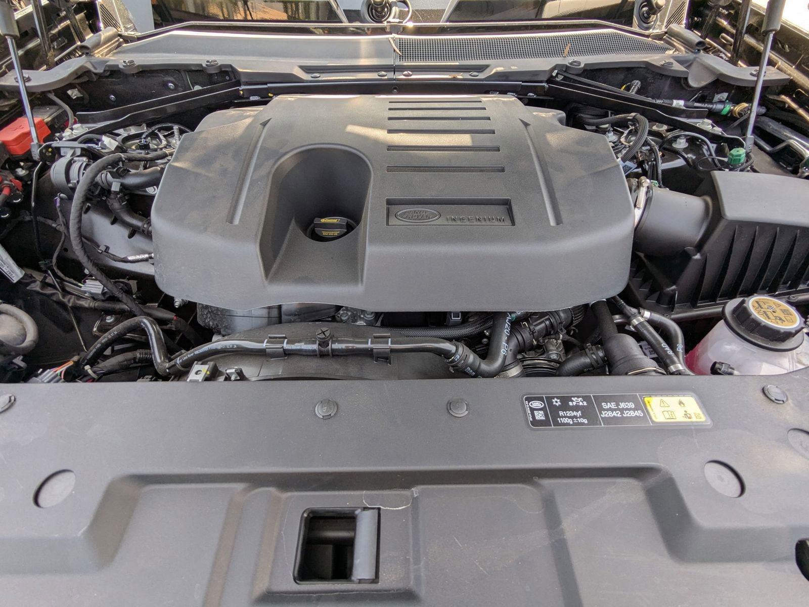 Used 2025 Land Rover Defender 130 S image 26