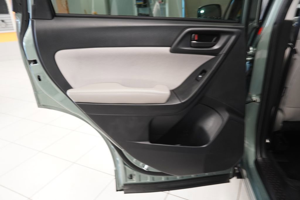 Used 2016 Subaru Forester 2.5i Premium image 24