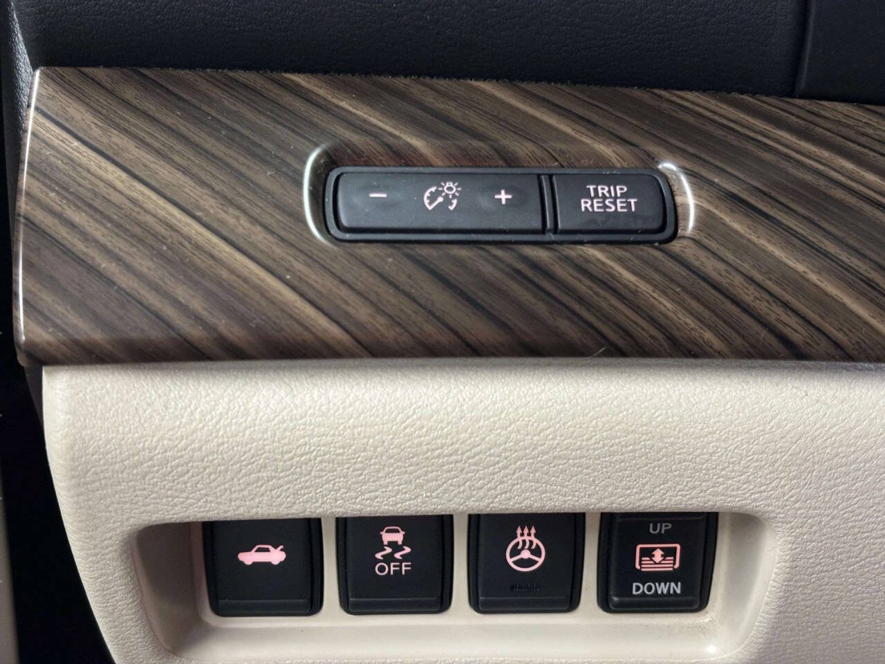 Used 2016 Nissan Maxima Platinum FWD image 28