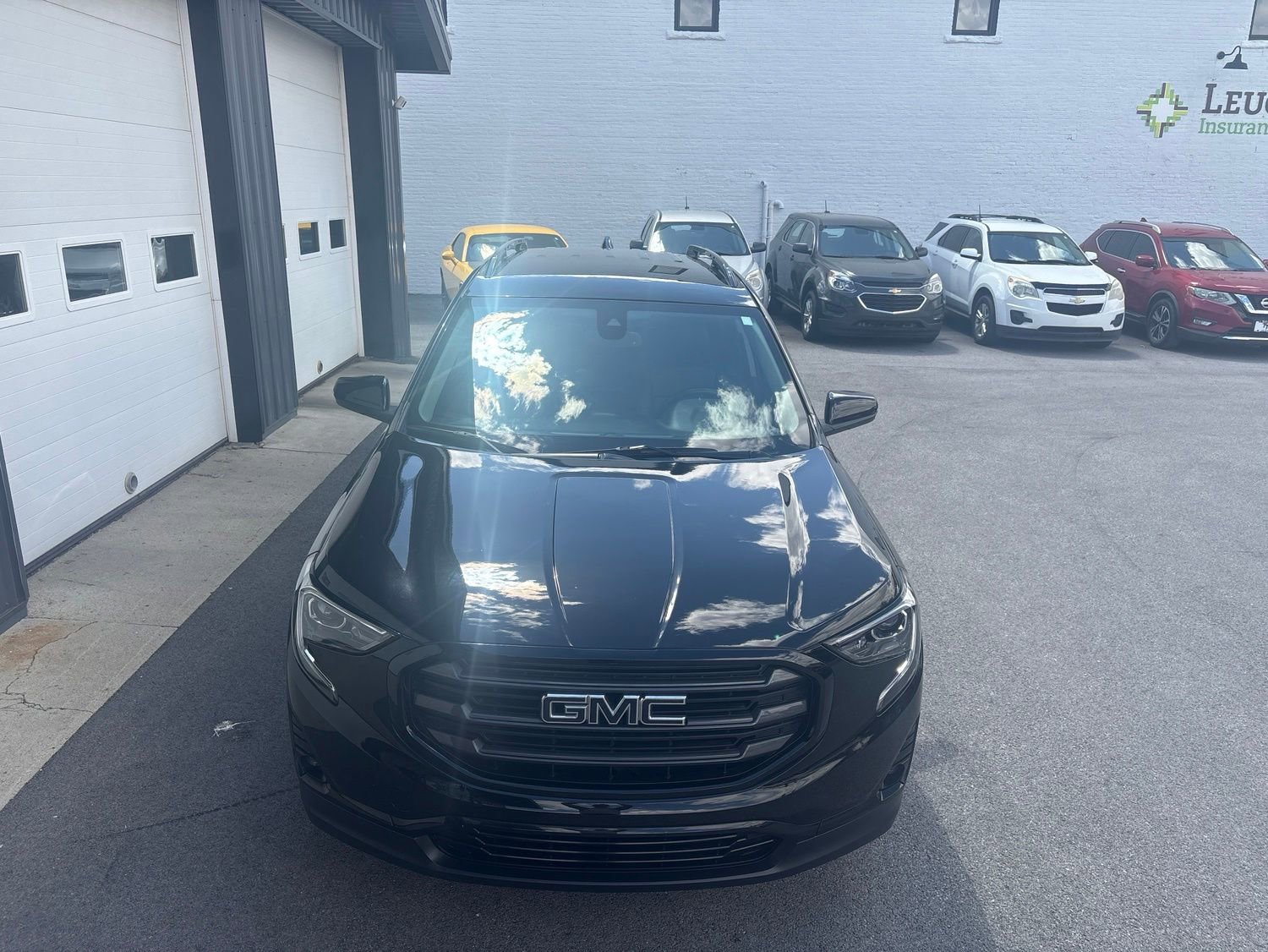 Used 2020 GMC Terrain SLT w/ Elevation Edition FWD image 8