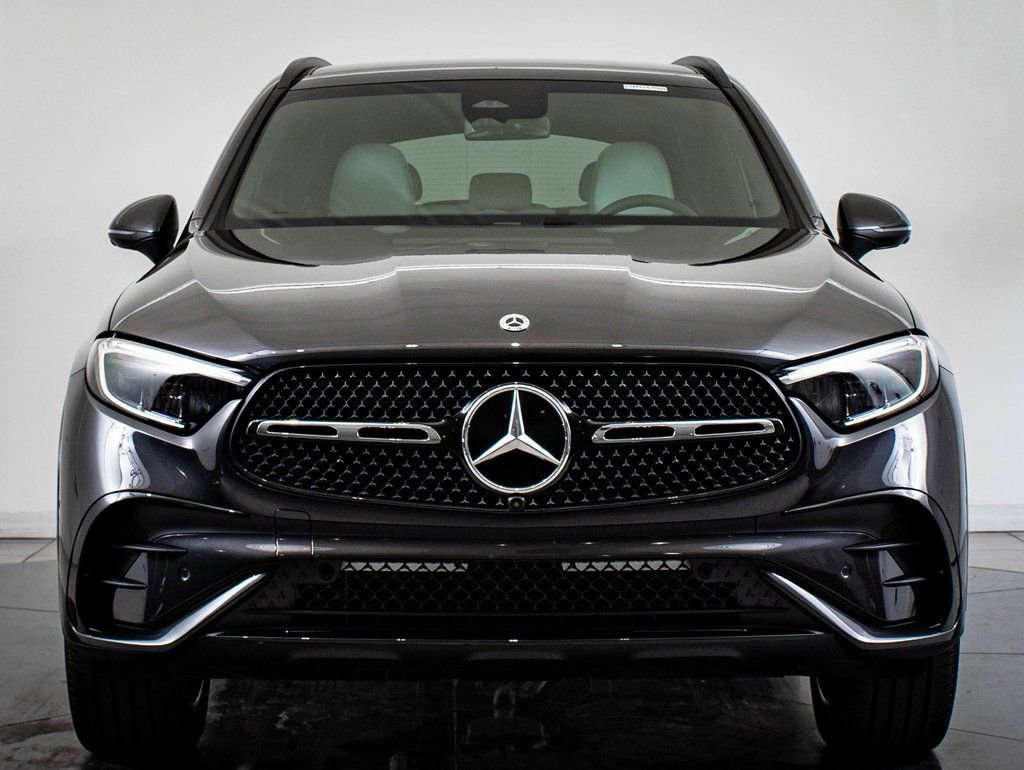 New 2026 Mercedes-Benz GLC 300 4MATIC image 2