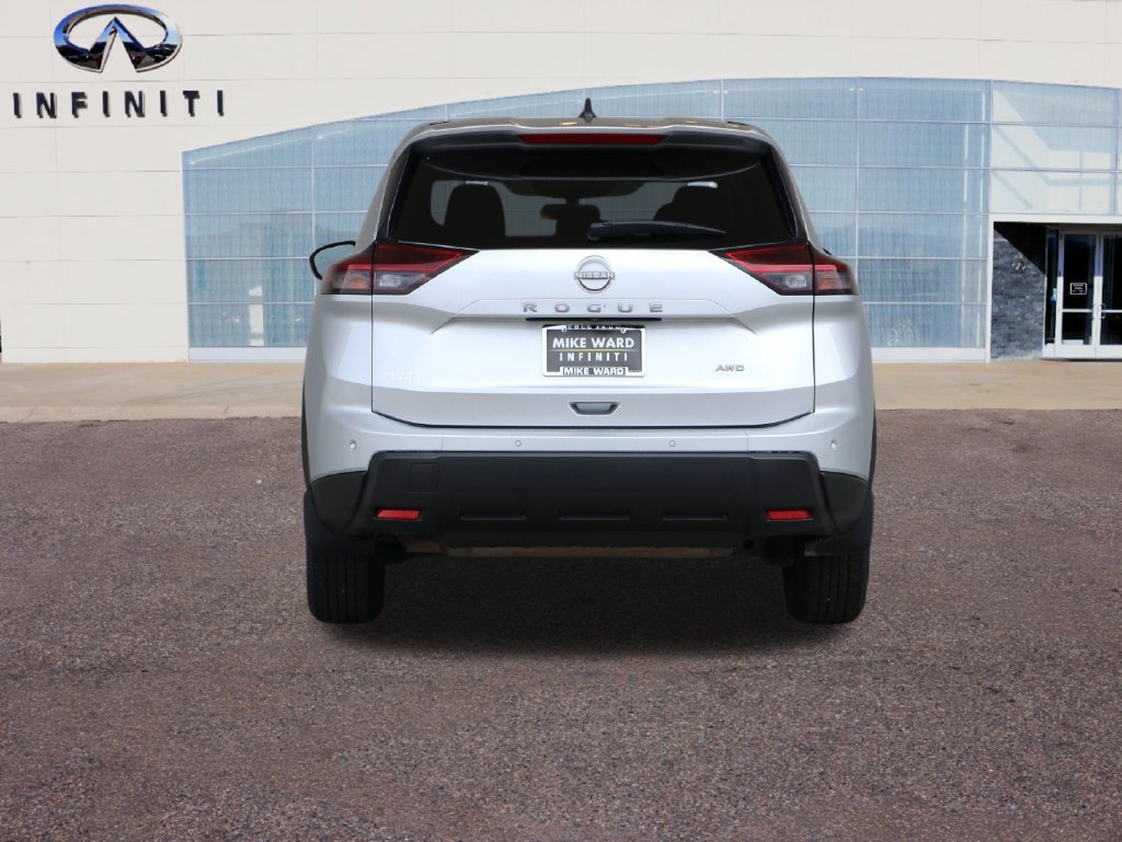 Used 2024 Nissan Rogue S AWD/4WD image 46
