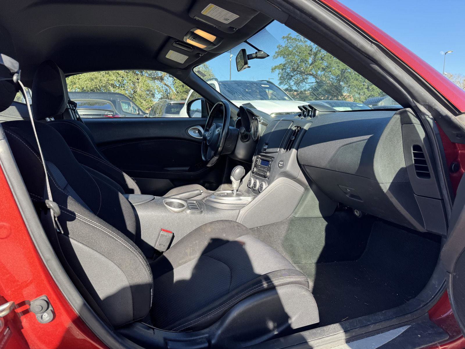 Used 2016 Nissan 370Z Base image 22