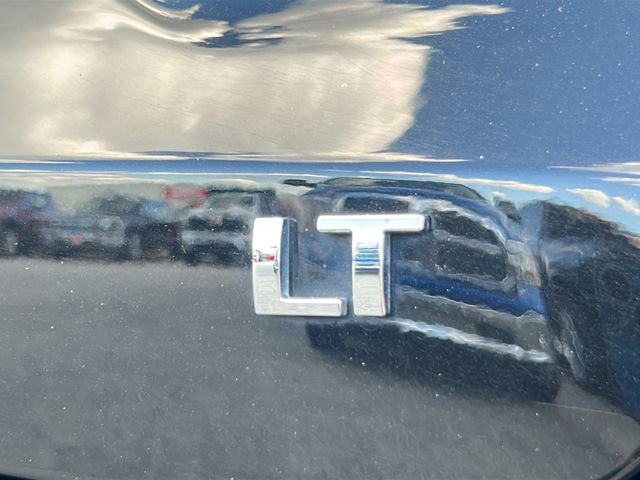 Used 2025 Chevrolet Trax LT w/ LT Convenience Package image 34