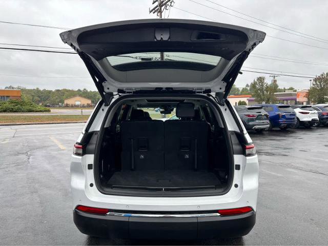 Used 2022 Jeep Grand Cherokee L Limited image 8