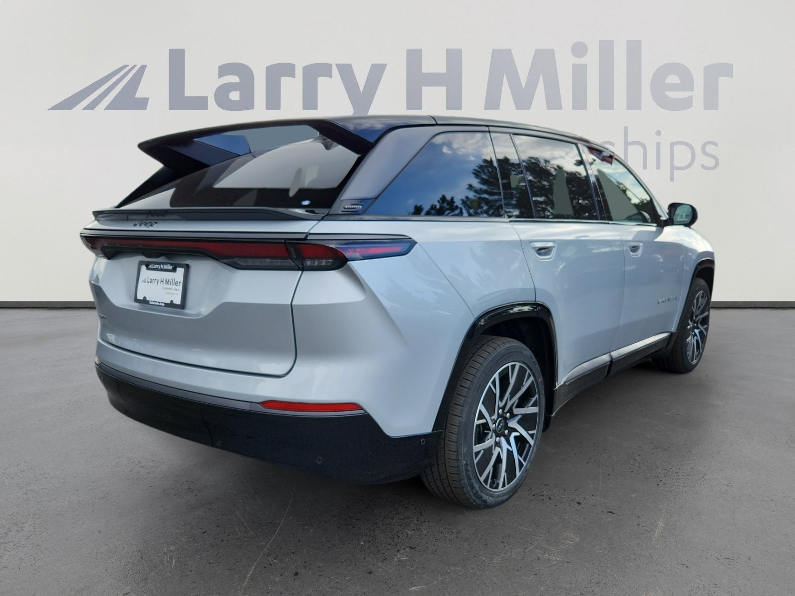 New 2025 Jeep Wagoneer S Limited image 5