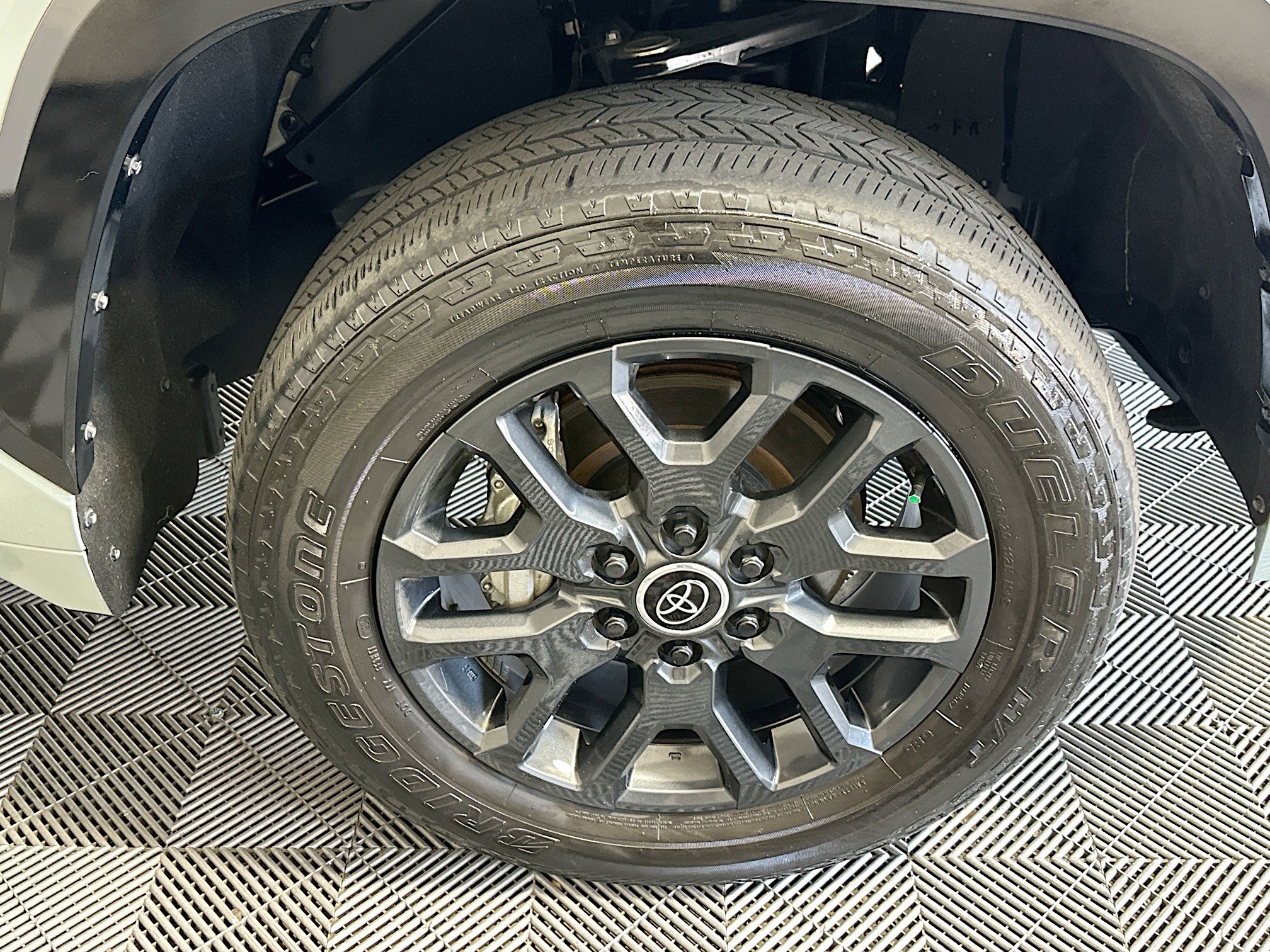 Used 2024 Toyota Tundra Platinum image 11