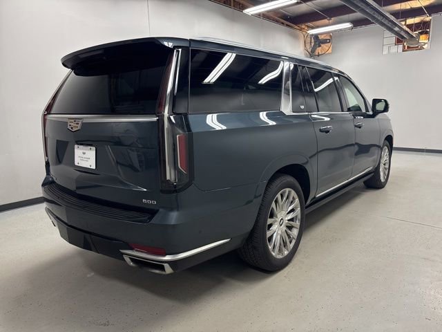 Certified 2021 Cadillac Escalade ESV Premium Luxury w/ Driver Assist Tech Package AWD/4WD image 4
