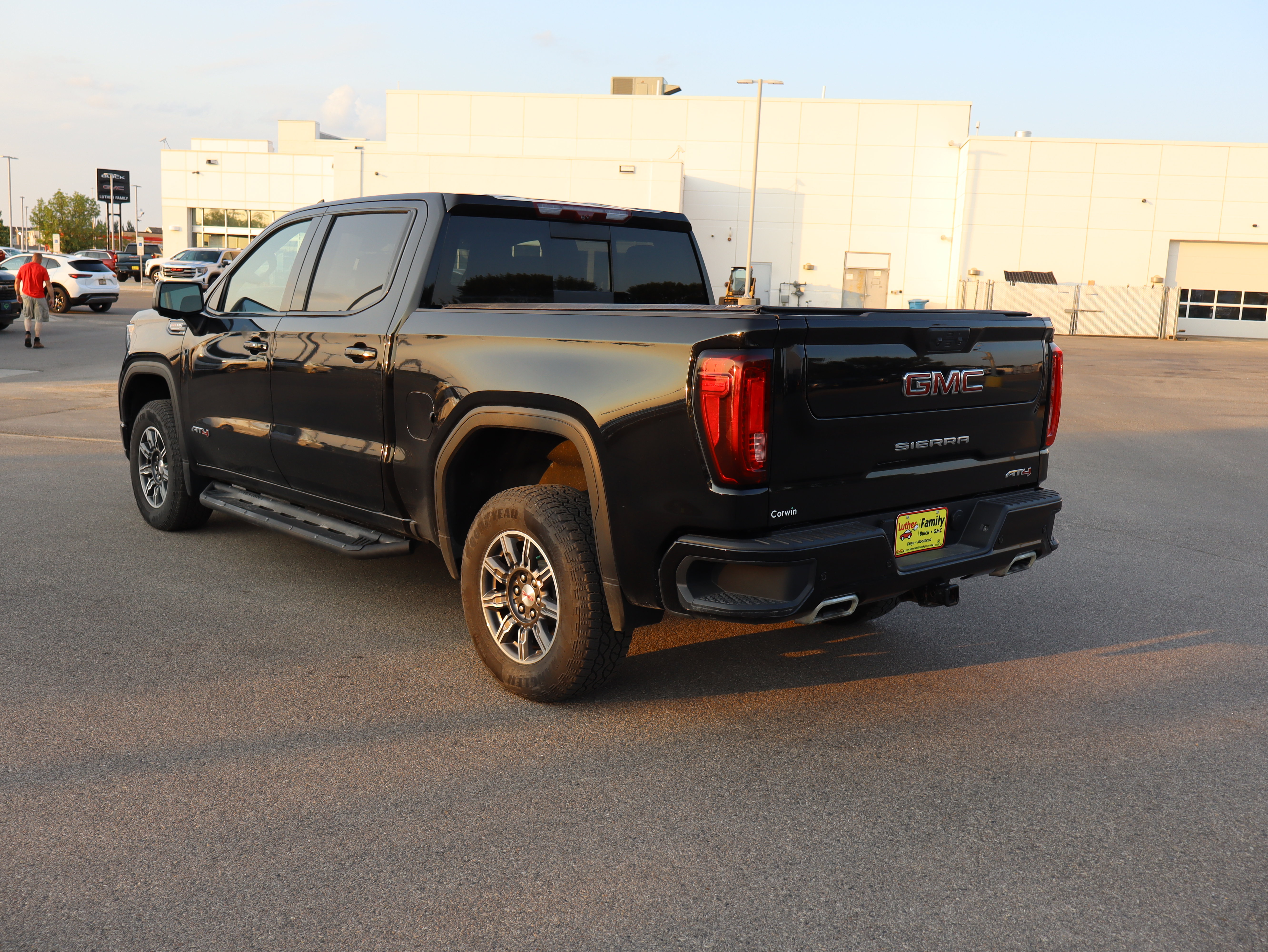 Certified 2024 GMC Sierra 1500 AT4 w/ Technology Package AWD/4WD image 5
