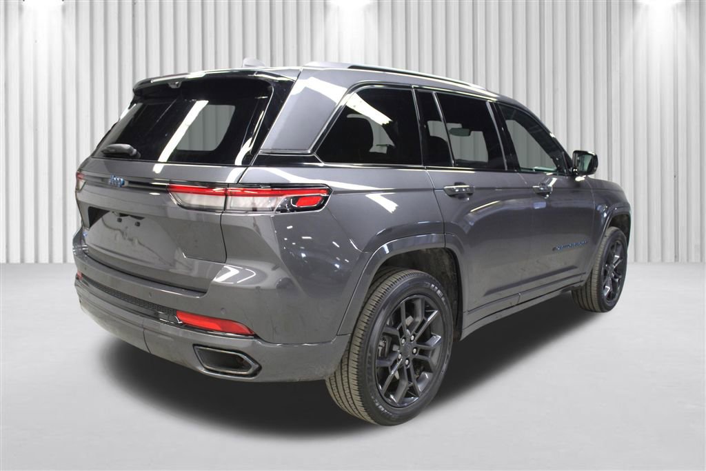 Used 2024 Jeep Grand Cherokee Limited 4xe AWD/4WD image 3