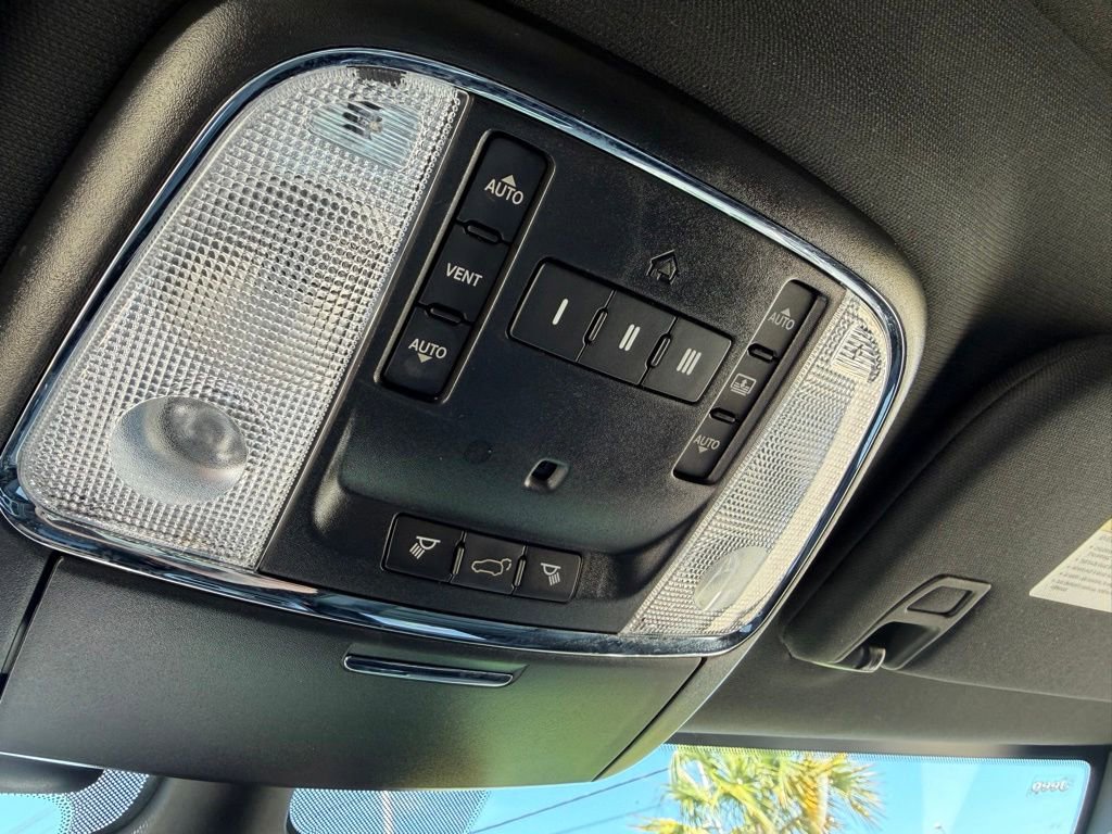 Used 2018 Jeep Grand Cherokee High Altitude RWD image 24
