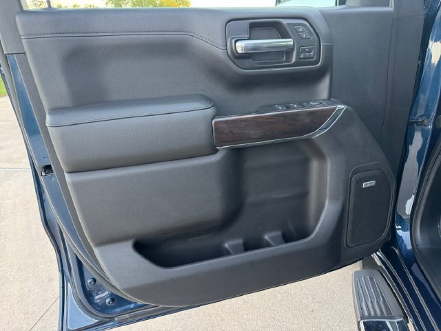 Used 2019 GMC Sierra 1500 SLT RWD image 4