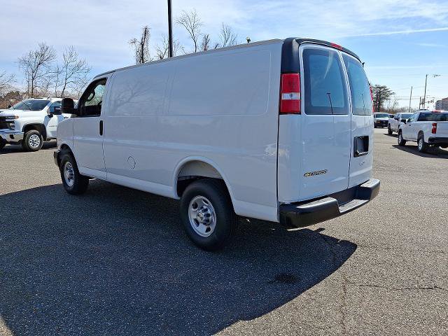 New 2026 Chevrolet Express 2500 RWD image 3