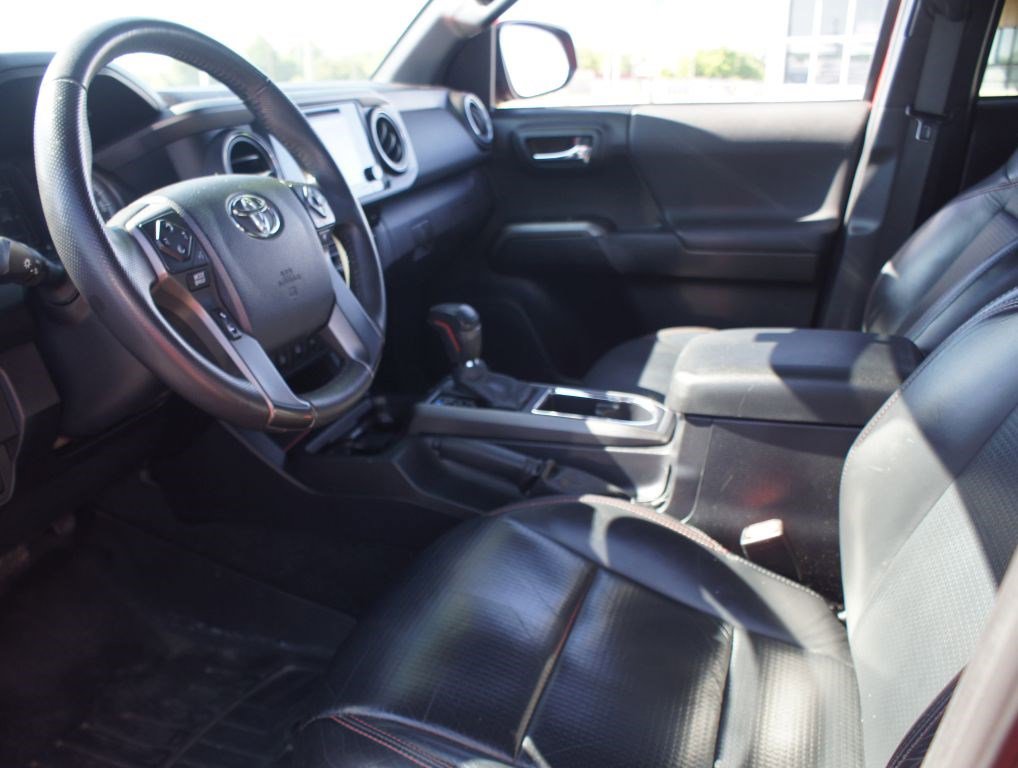 Used 2017 Toyota Tacoma TRD Pro AWD/4WD image 14