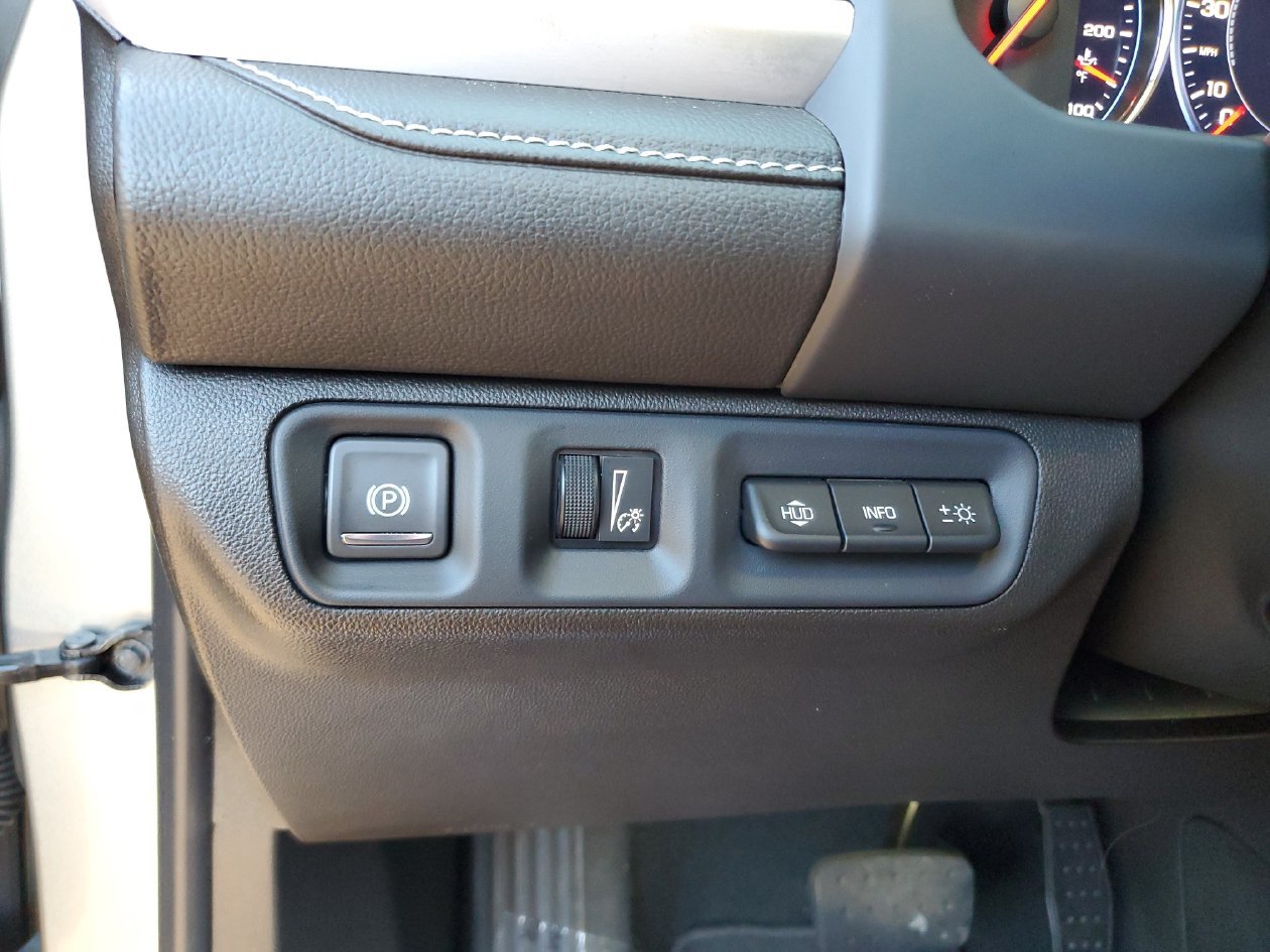 Used 2023 GMC Acadia SLT w/ Technology Package FWD image 29