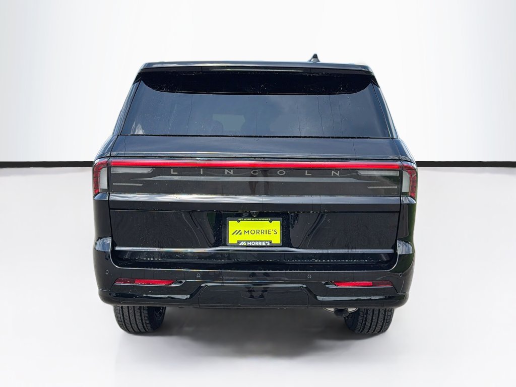 New 2027 Lincoln Navigator Reserve w/ Jet Appearance Package AWD/4WD image 6