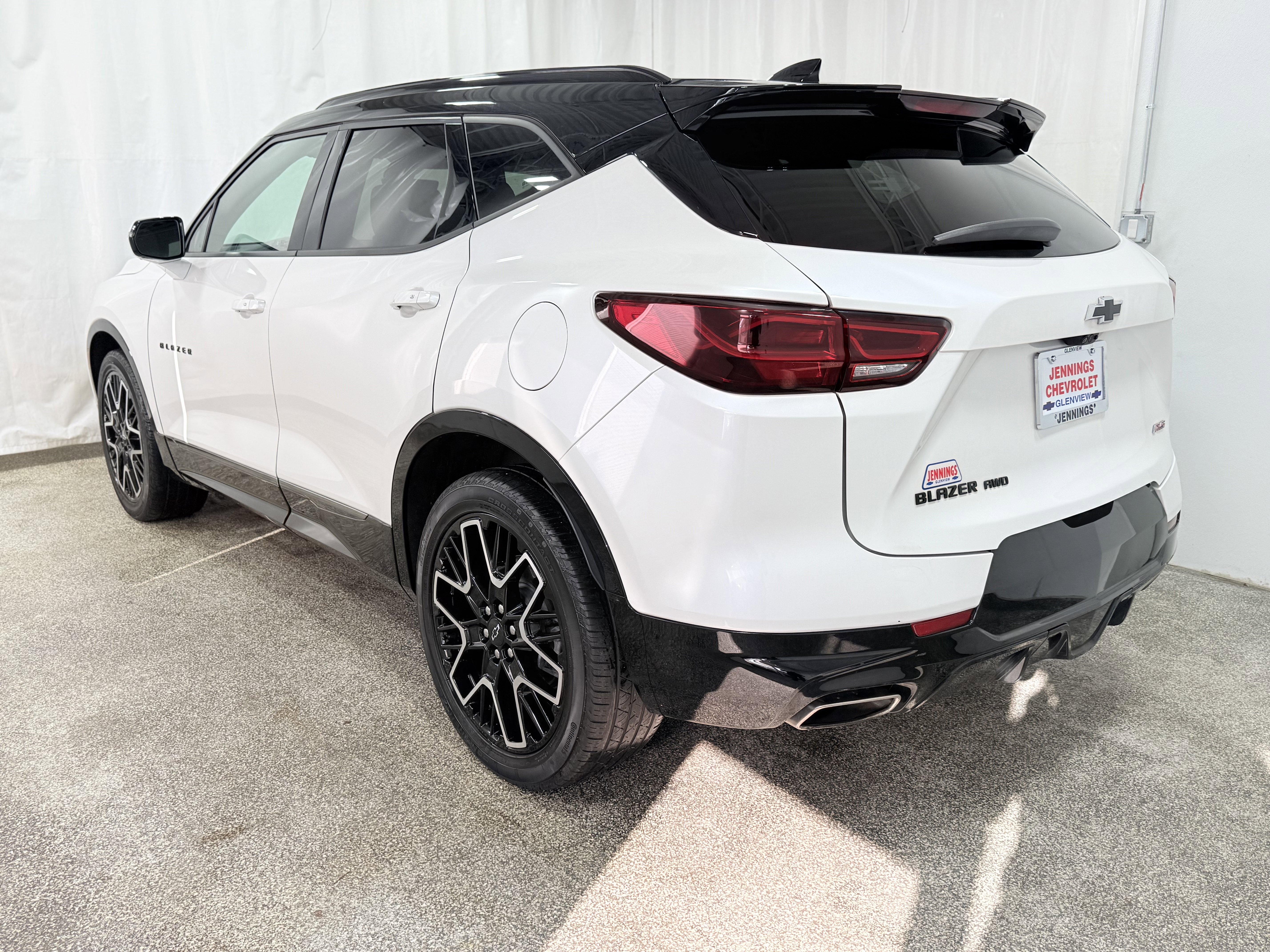 Certified 2023 Chevrolet Blazer RS w/ Driver Confidence II Package image 6