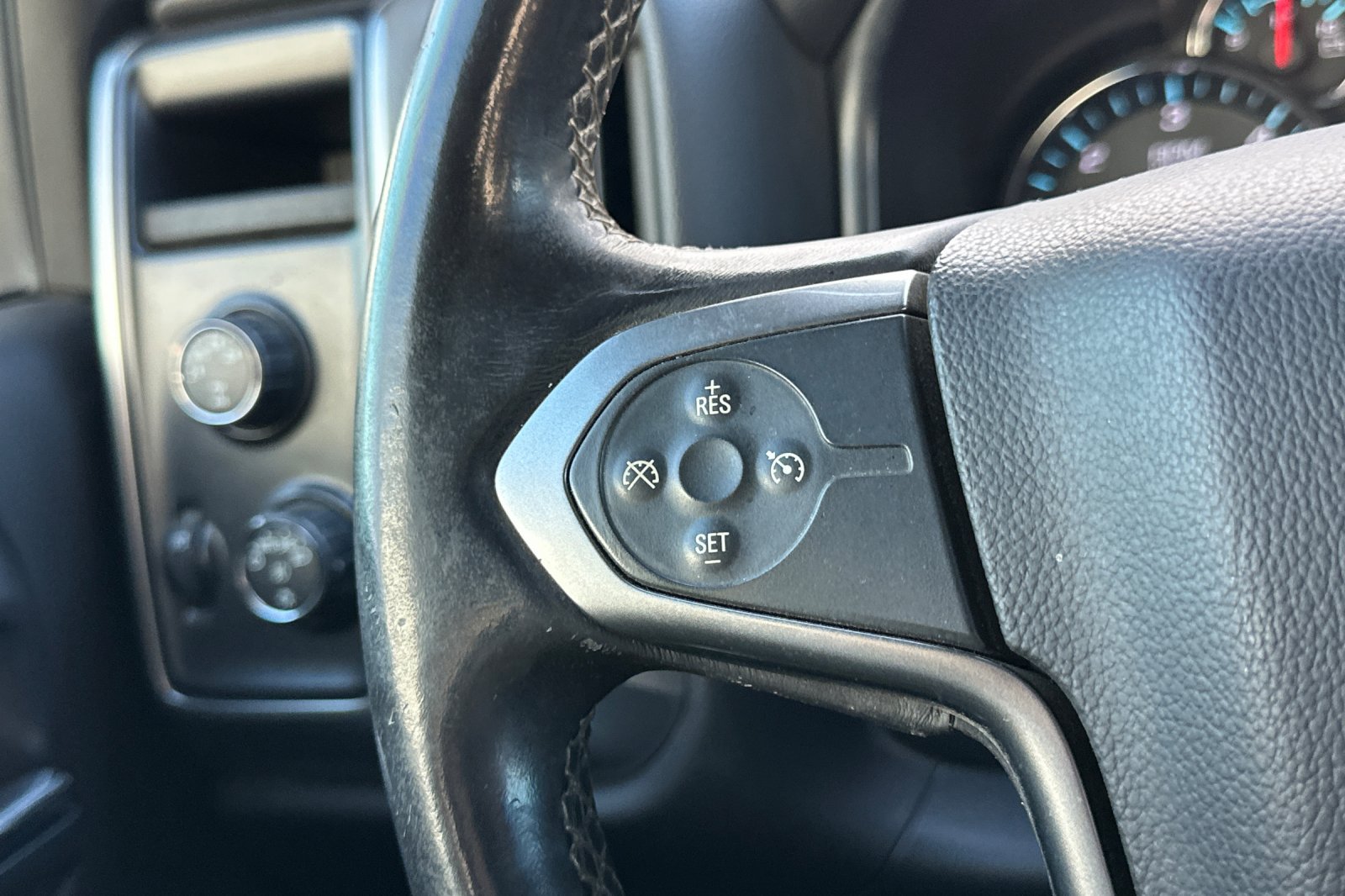 Used 2014 Chevrolet Silverado 1500 LT w/ All Star Edition AWD/4WD image 32