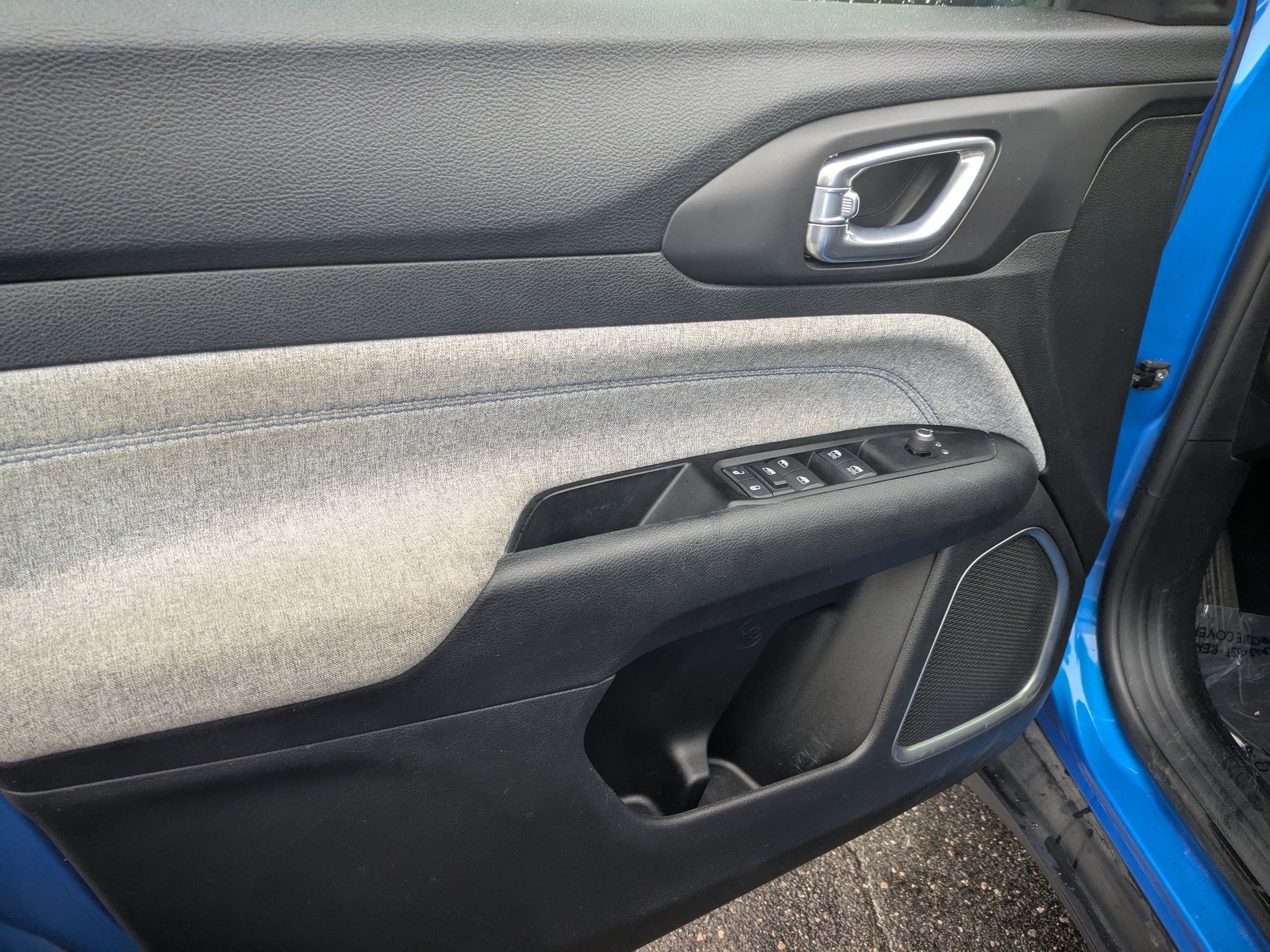 Used 2022 Jeep Compass Latitude image 17