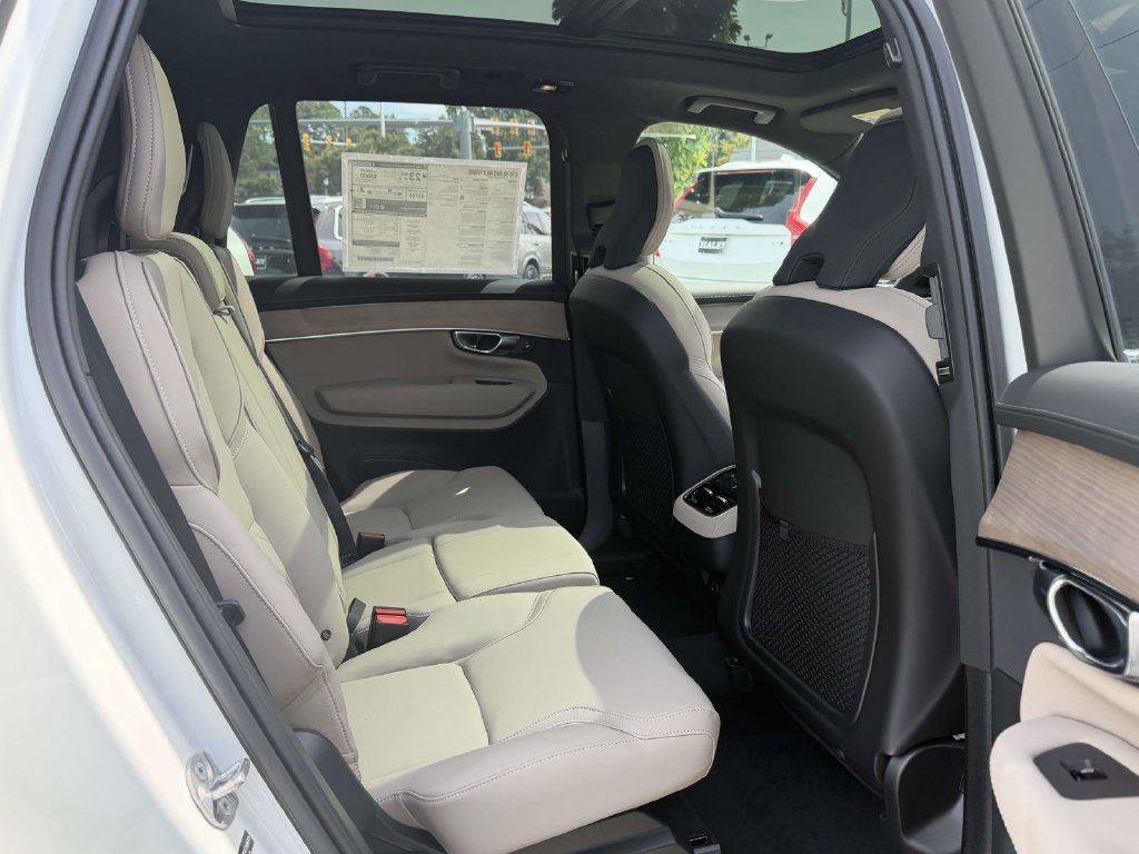New 2026 Volvo XC90 B6 Plus AWD/4WD image 12