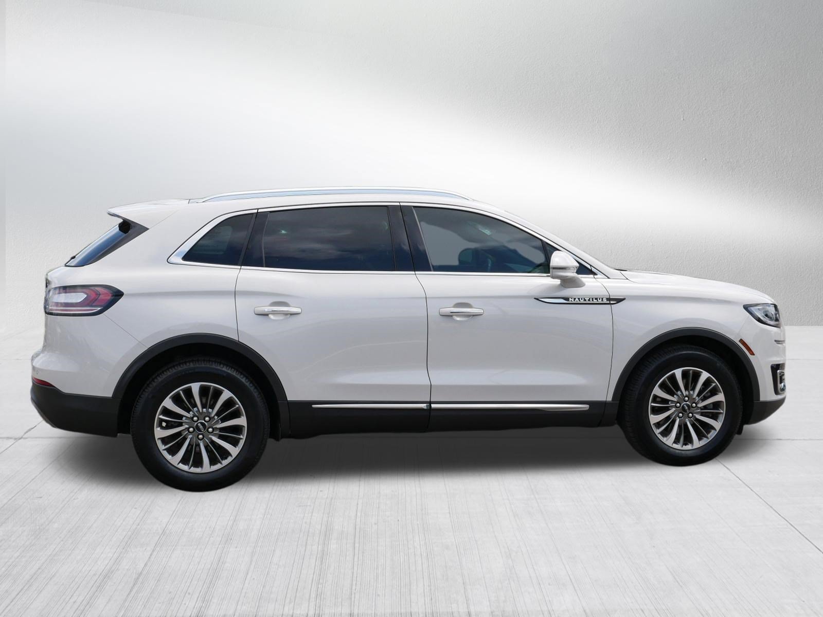 Used 2020 Lincoln Nautilus Reserve w/ Cargo Utility Package AWD/4WD image 8