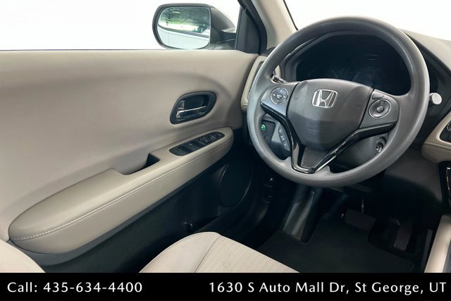 Used 2016 Honda HR-V LX image 11