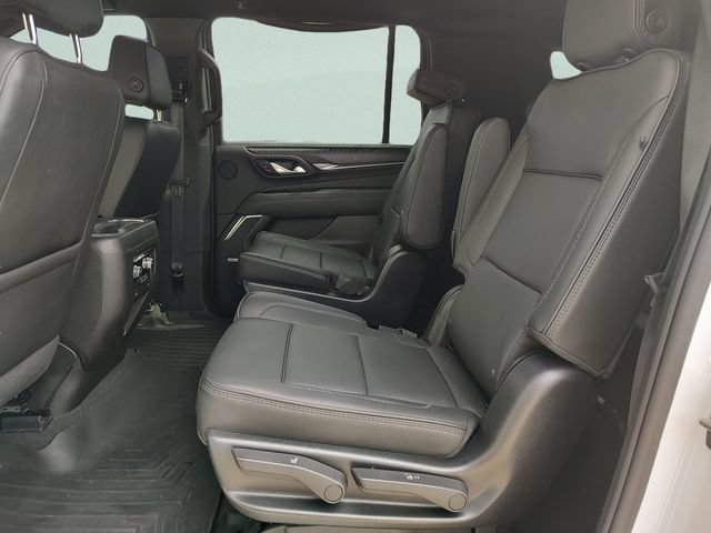 Used 2022 GMC Yukon XL Denali RWD image 26