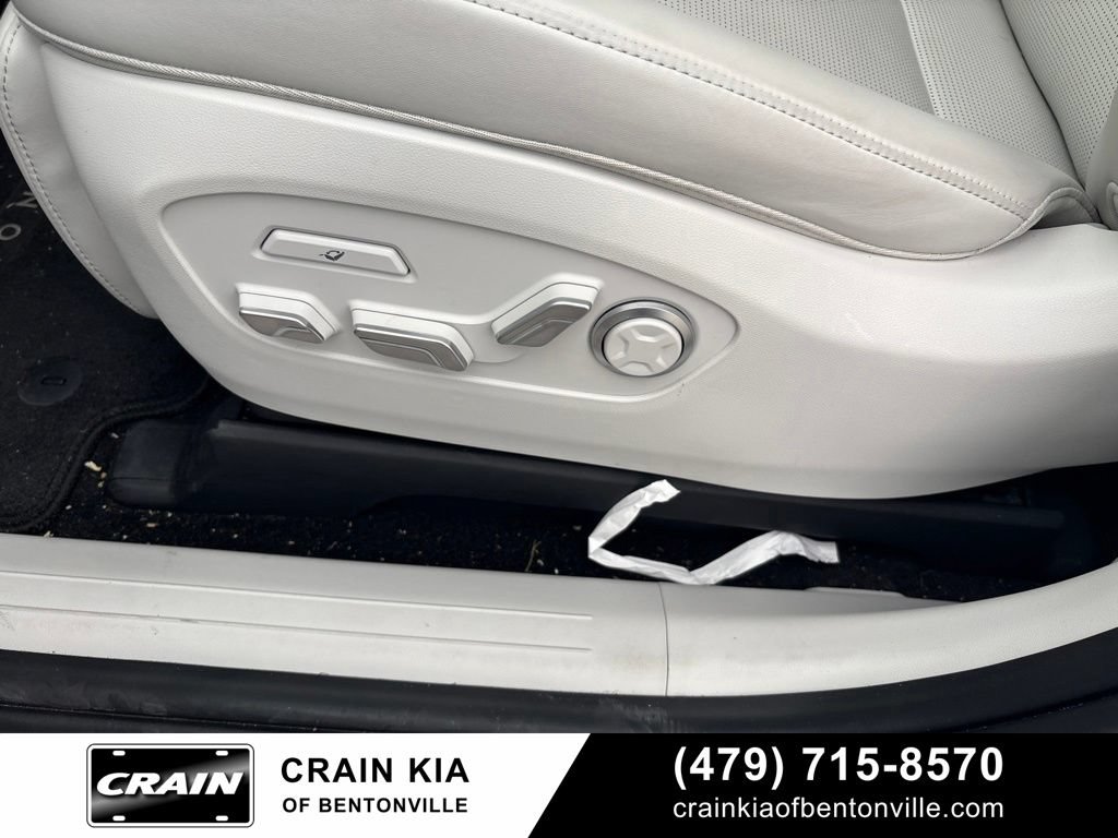 Used 2026 Hyundai Ioniq 9 Limited AWD/4WD image 12