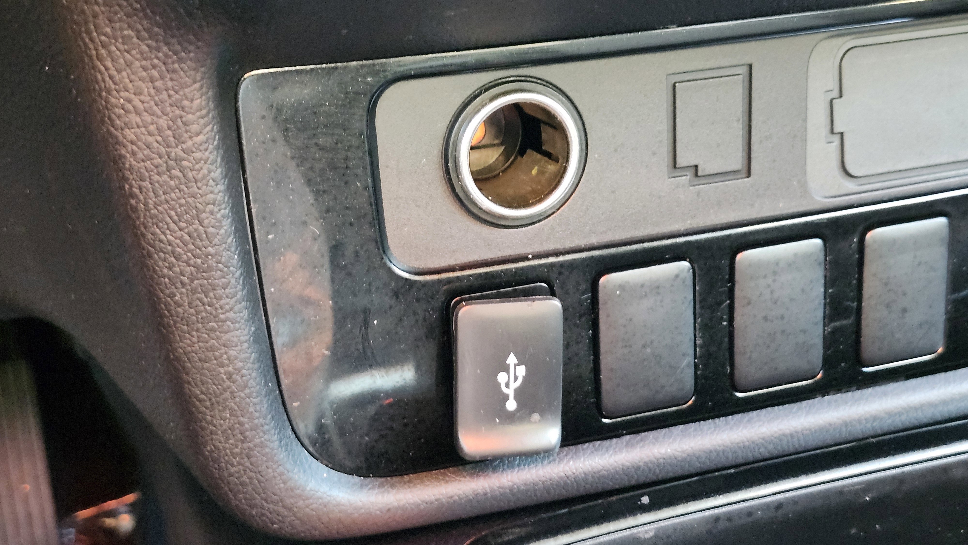 Used 2019 Mitsubishi Outlander ES image 25