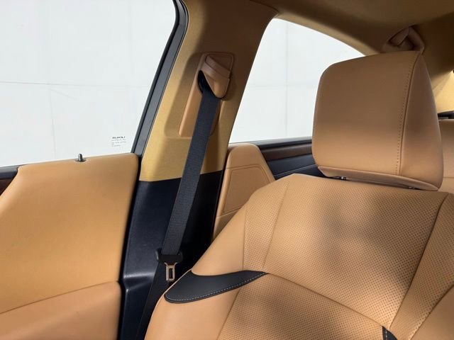 Used 2024 Lexus ES 350 w/ Premium Package image 21