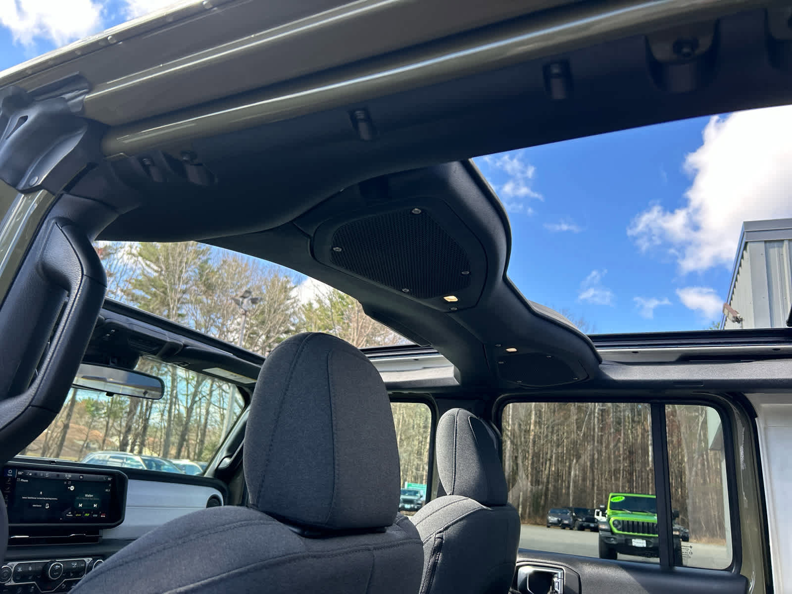 Used 2026 Jeep Wrangler Sport S image 31