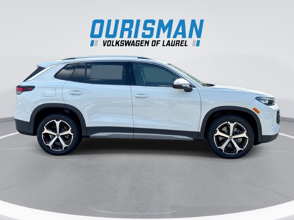 New 2026 Volkswagen Tiguan SE AWD/4WD image 9