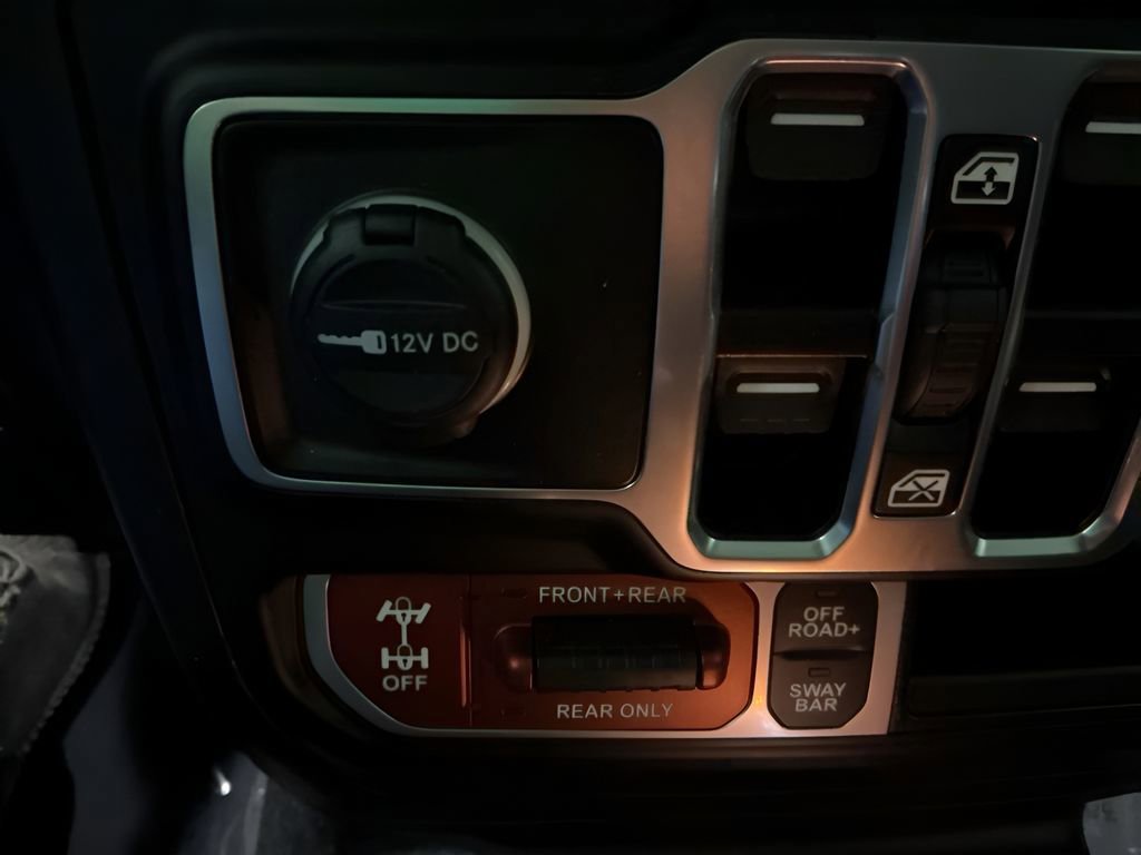 Used 2023 Jeep Wrangler Unlimited Rubicon w/ Cold Weather Group image 20