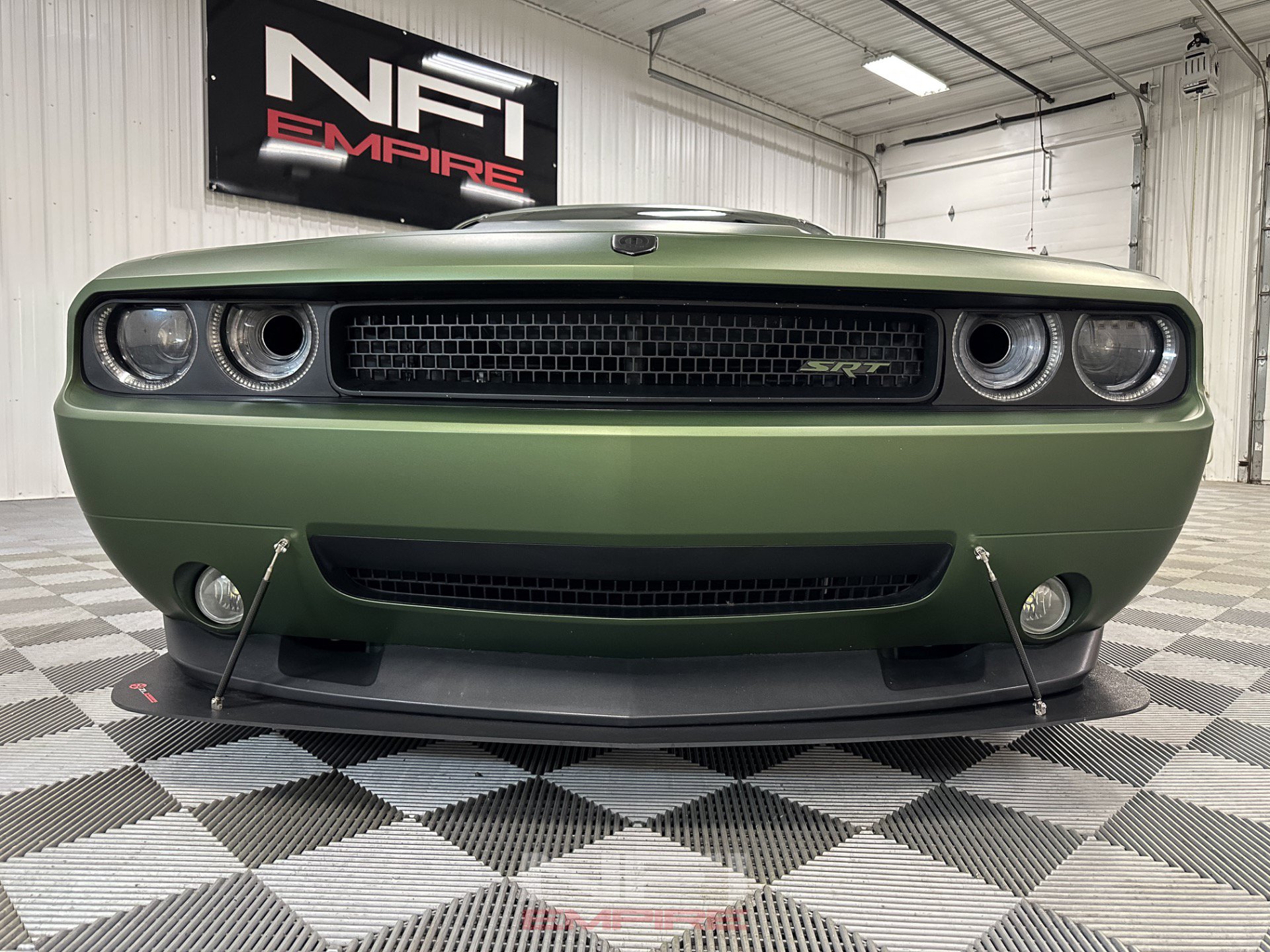 Used 2009 Dodge Challenger SRT8 w/ SRT Option Group II RWD image 14