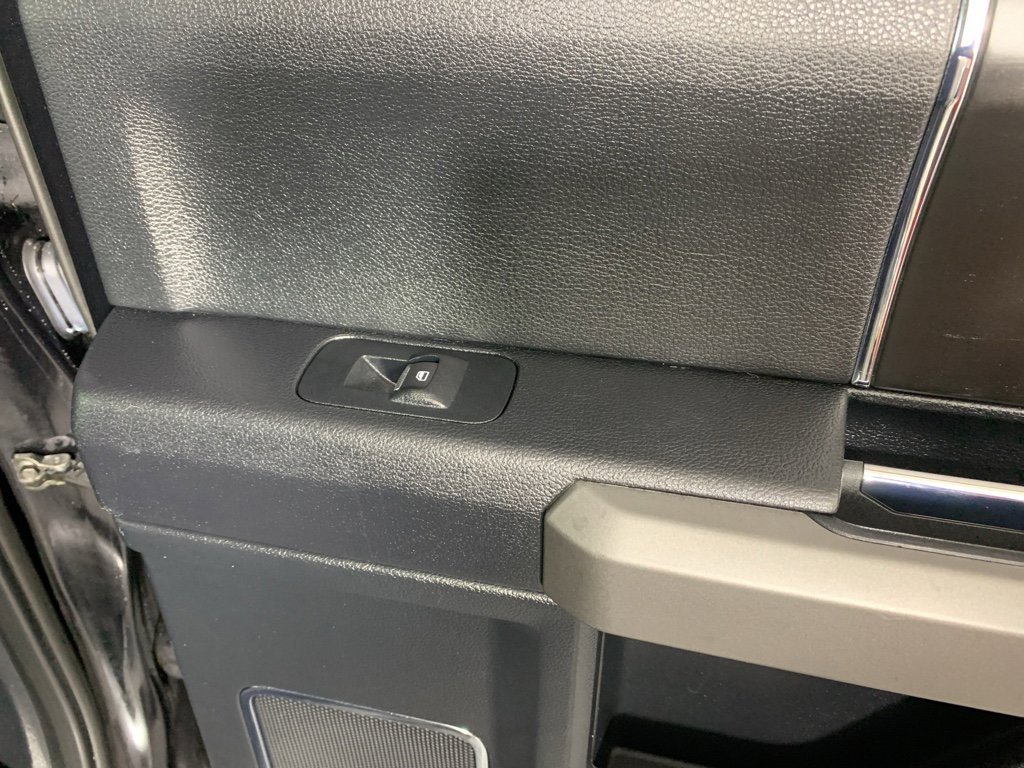 Used 2020 Ford F150 Platinum w/ Equipment Group 701A Luxury image 38