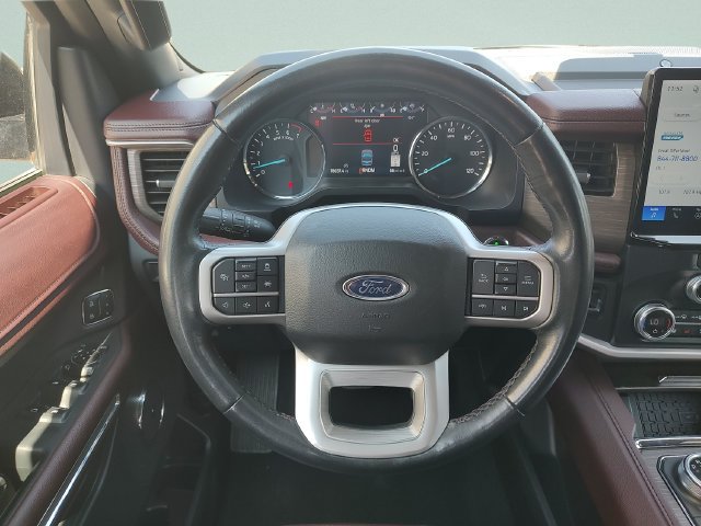 Used 2024 Ford Expedition Limited RWD image 11