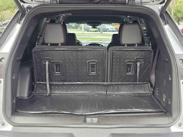 Certified 2023 Chevrolet Traverse RS FWD image 12
