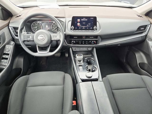 Used 2023 Nissan Rogue S image 6