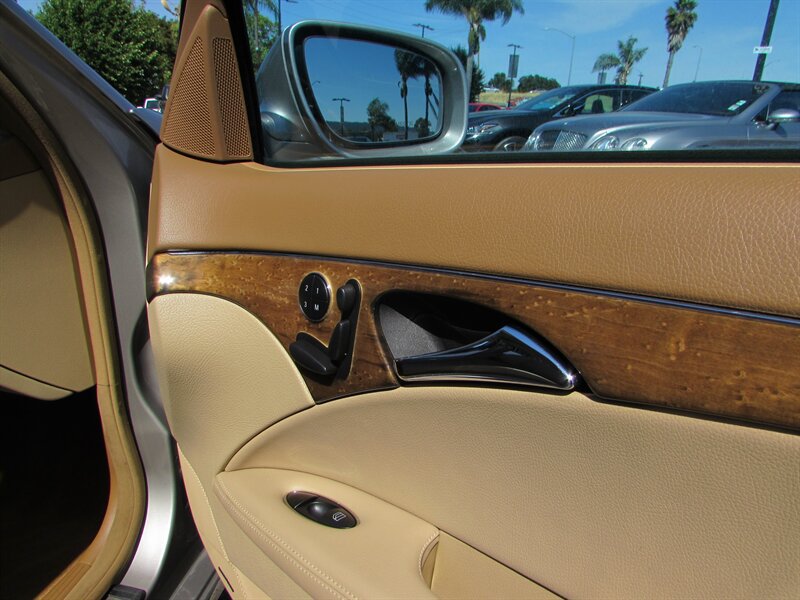 Used 2008 Mercedes-Benz E 350 Sedan image 15