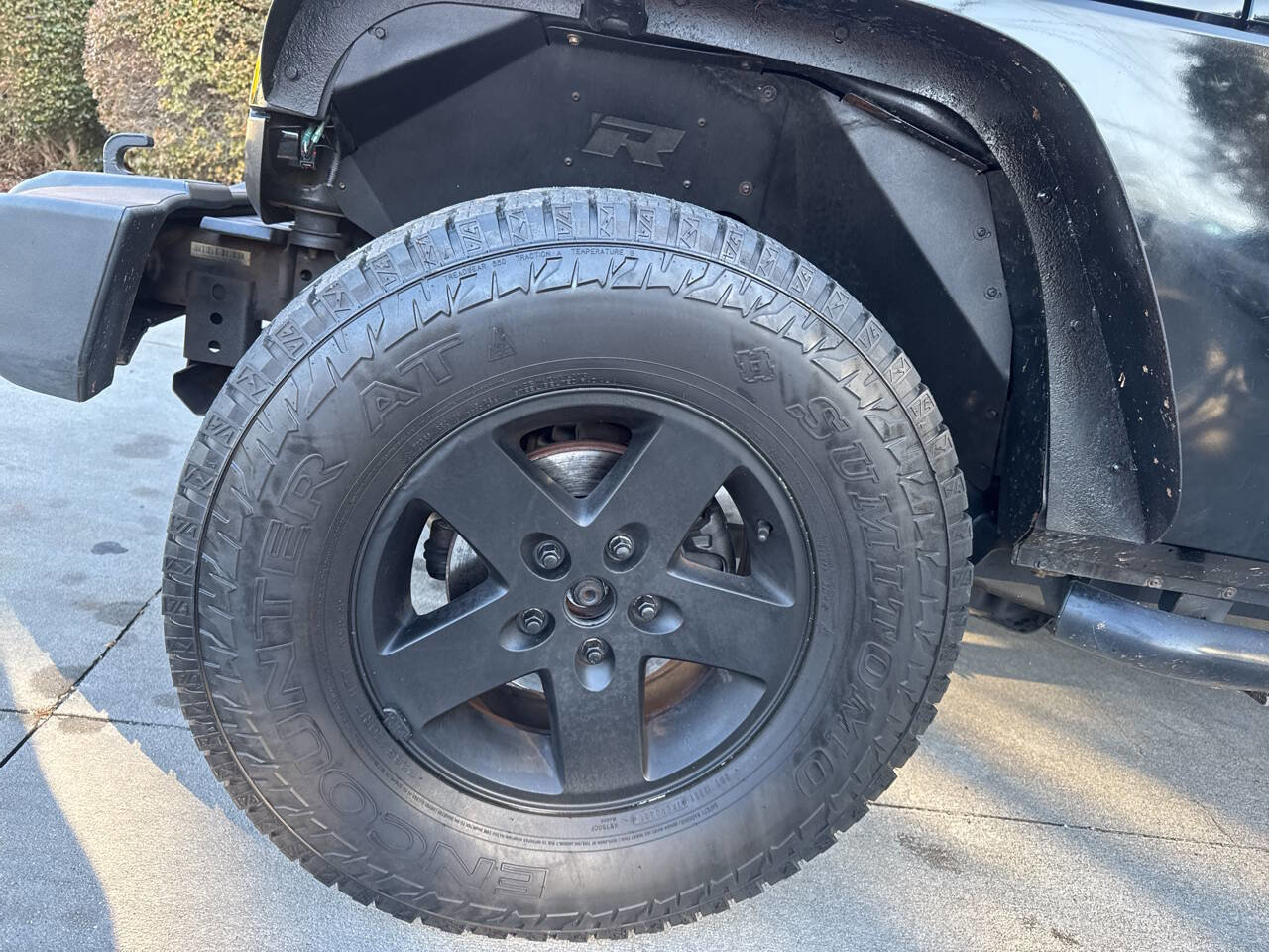 Used 2009 Jeep Wrangler Unlimited Rubicon w/ Dual Top Group image 22