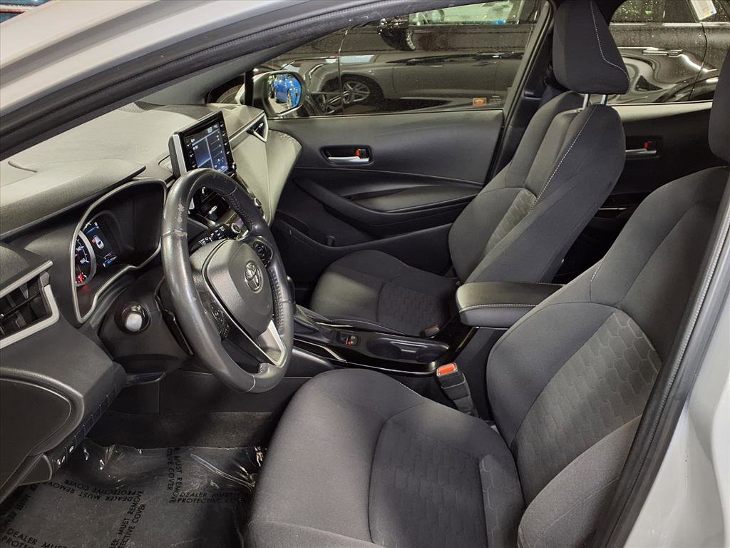 Used 2019 Toyota Corolla SE w/ Carpet Mat Package image 9