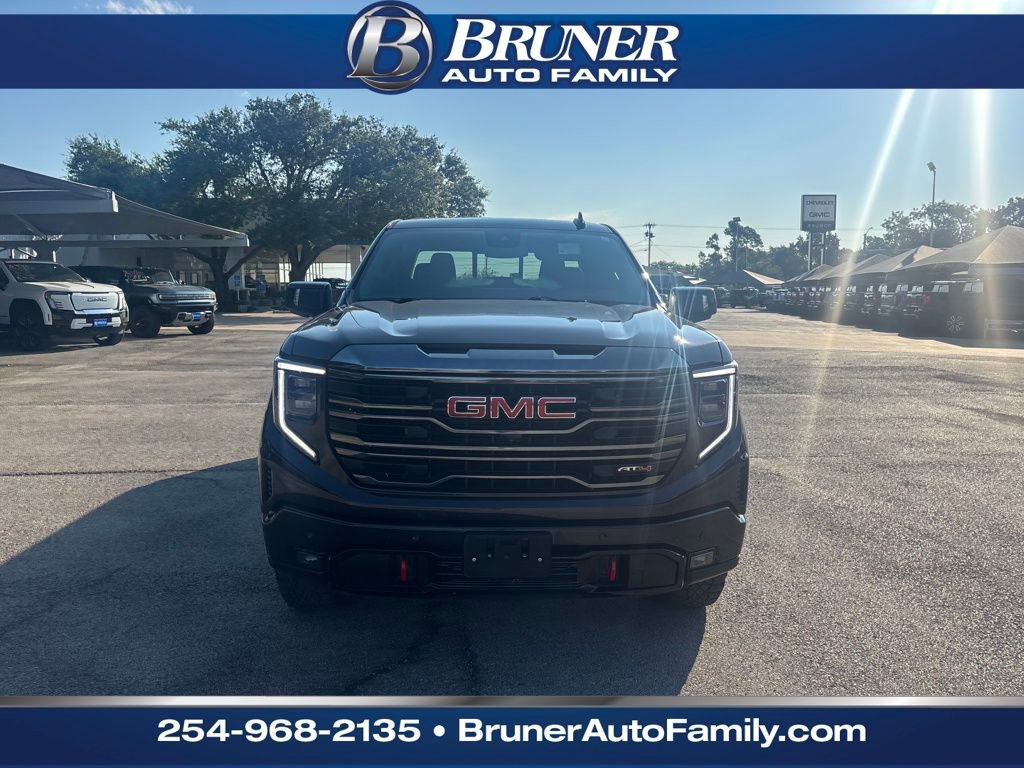 Certified 2023 GMC Sierra 1500 AT4 w/ AT4 Preferred Package